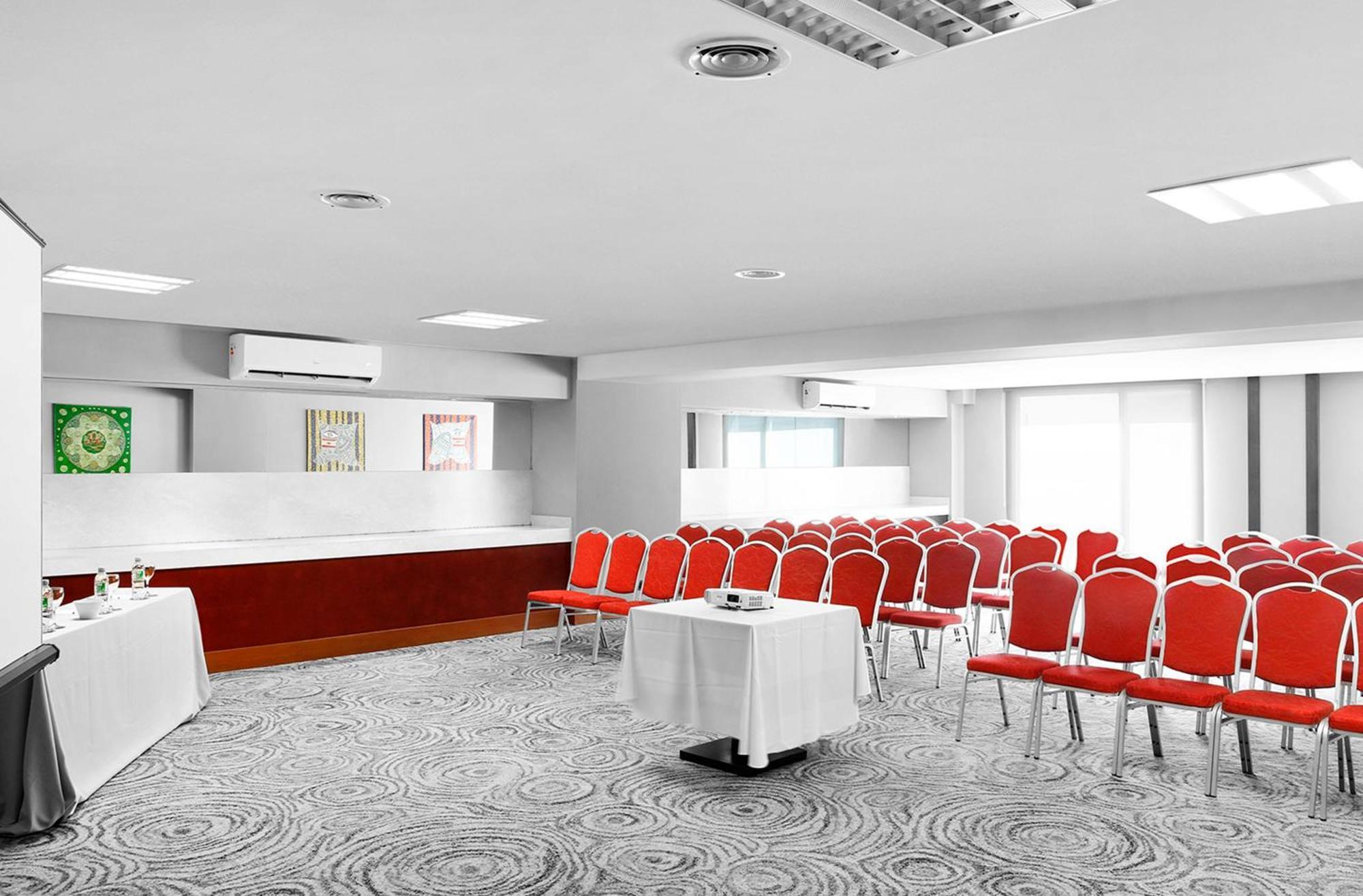 Hotel Wyndham Nordelta Tigre - Buenos Aires Exterior foto Meeting room